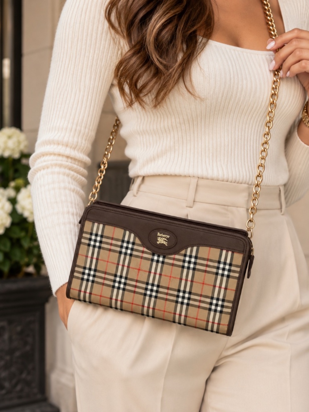 Burberry Vintage Clutch with Crossbody Chain Authentic